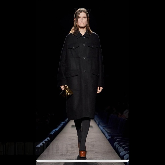 Dries Van Noten Classic Navy Wool Coat - Reversible w Quilted Lining - Picture 12 of 13